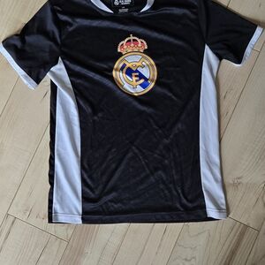 Real Madrid soccer jersey youth large
